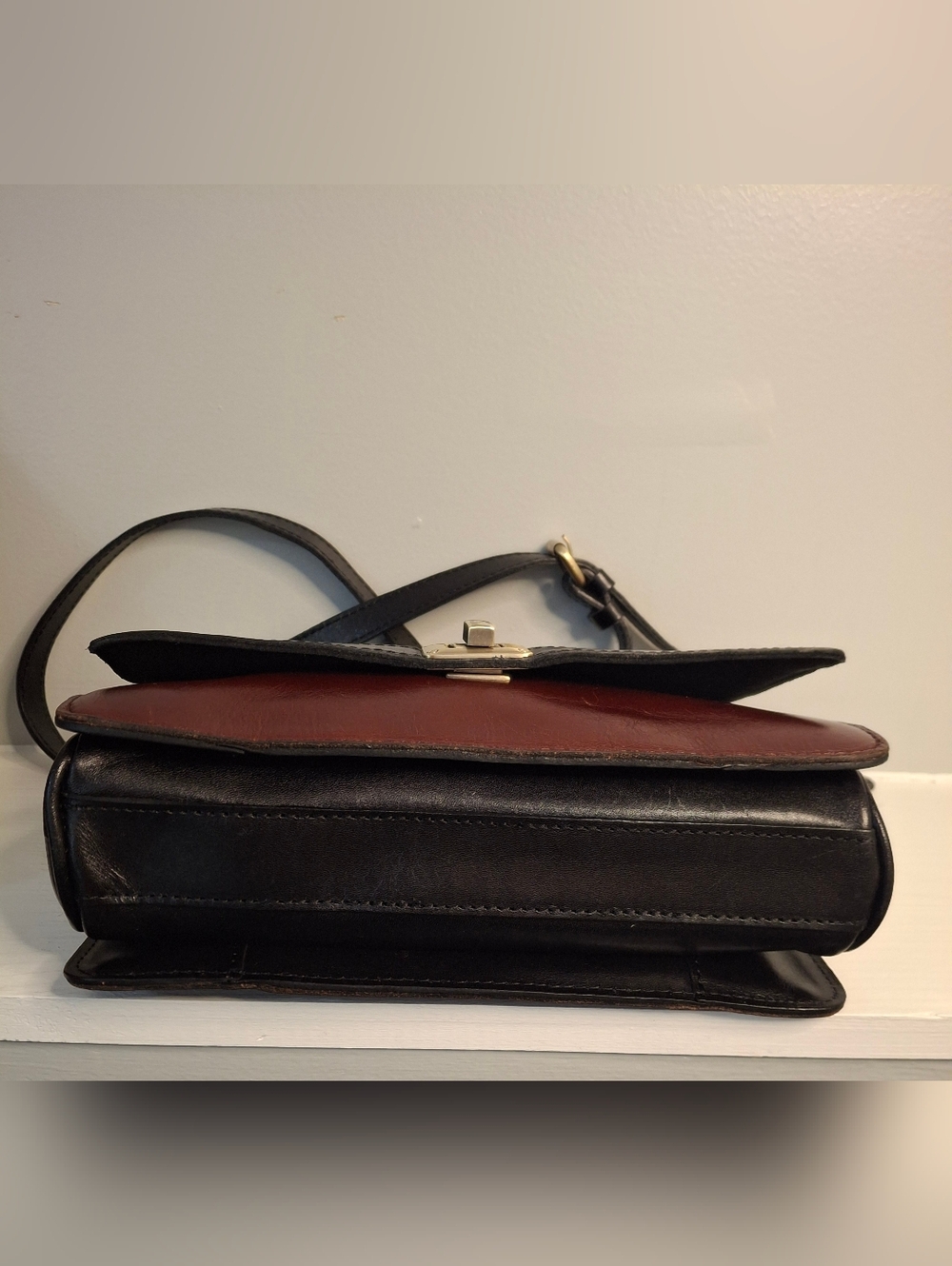 Patricia Nash Sophiana Flap Leather Crossbody Bag EUC - Picture 4 of 5